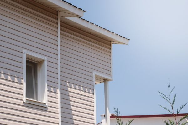 Cost of Vinyl Siding Hole Repair in Park City